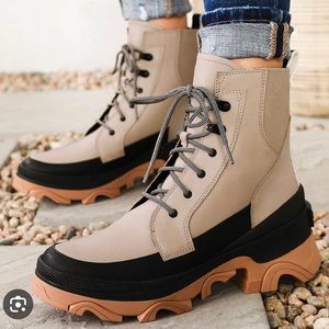 SOREL Brex Lace-Up Boots ✨ Like New